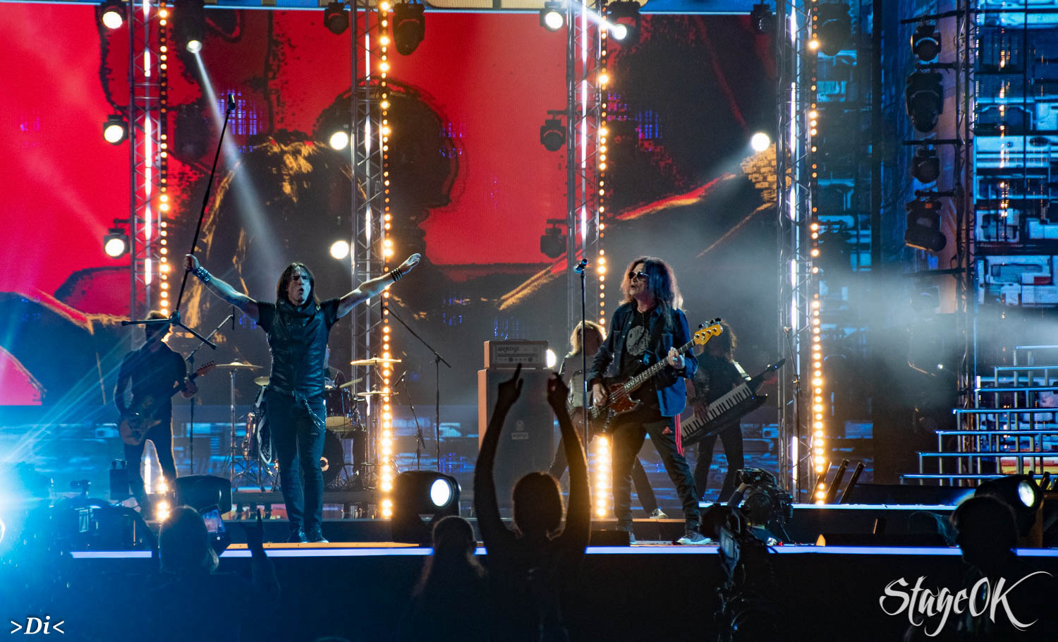 4 ноября дворец спорта. Архангельск музыкальный фестиваль белые ночи. Музыкальный фестиваль белые ночи в Архангельске фото. Фестиваль белые ночи Санкт-Петербурга на английском языке. Игорь Романов на фестивале белые ночи в Питере.